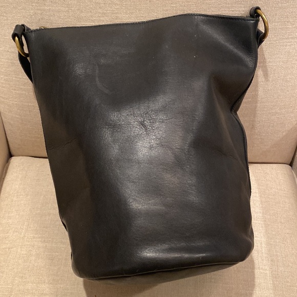 Madewell The Lisbon O ring zip Leather Bucket Bag in thick Black Leather - Picture 5 of 9